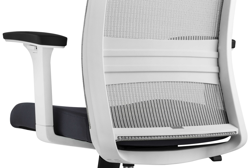 Silla Gerente Modelo Contatto, patas de aluminio, brazos regulables, apoyo lumbar ajustable, respaldo en red, asiento en tela crepe. Mecanismo multiposicion. 